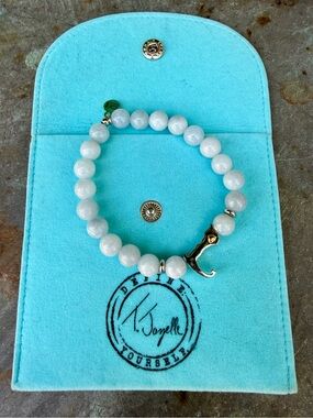 T Jazelle Beaded Bracelet with Sterling Silver Cape Cod Charm